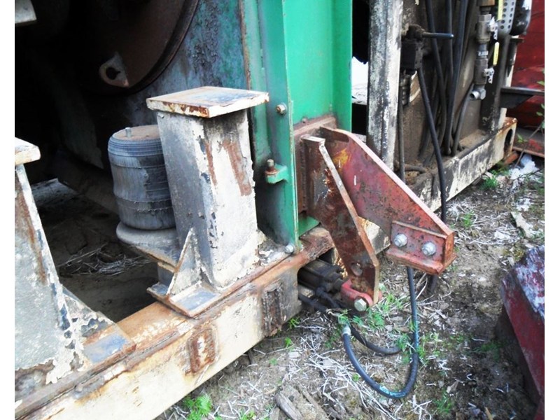 1993 Nicholson 27A5 Debarker